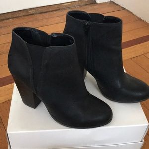 Black size 7 never worn ankle boots